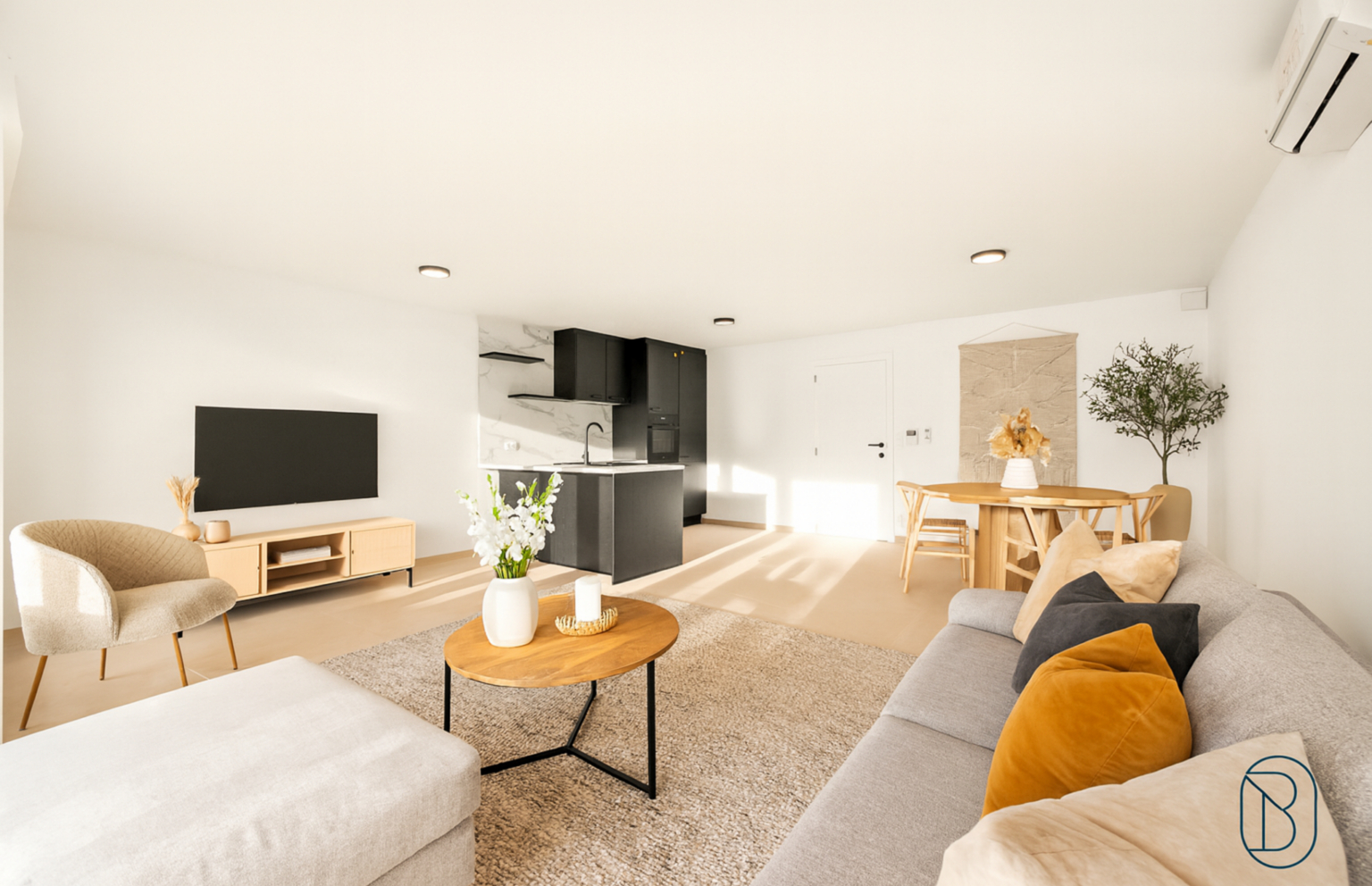 376f482492a4459b9785a982c72da8b6