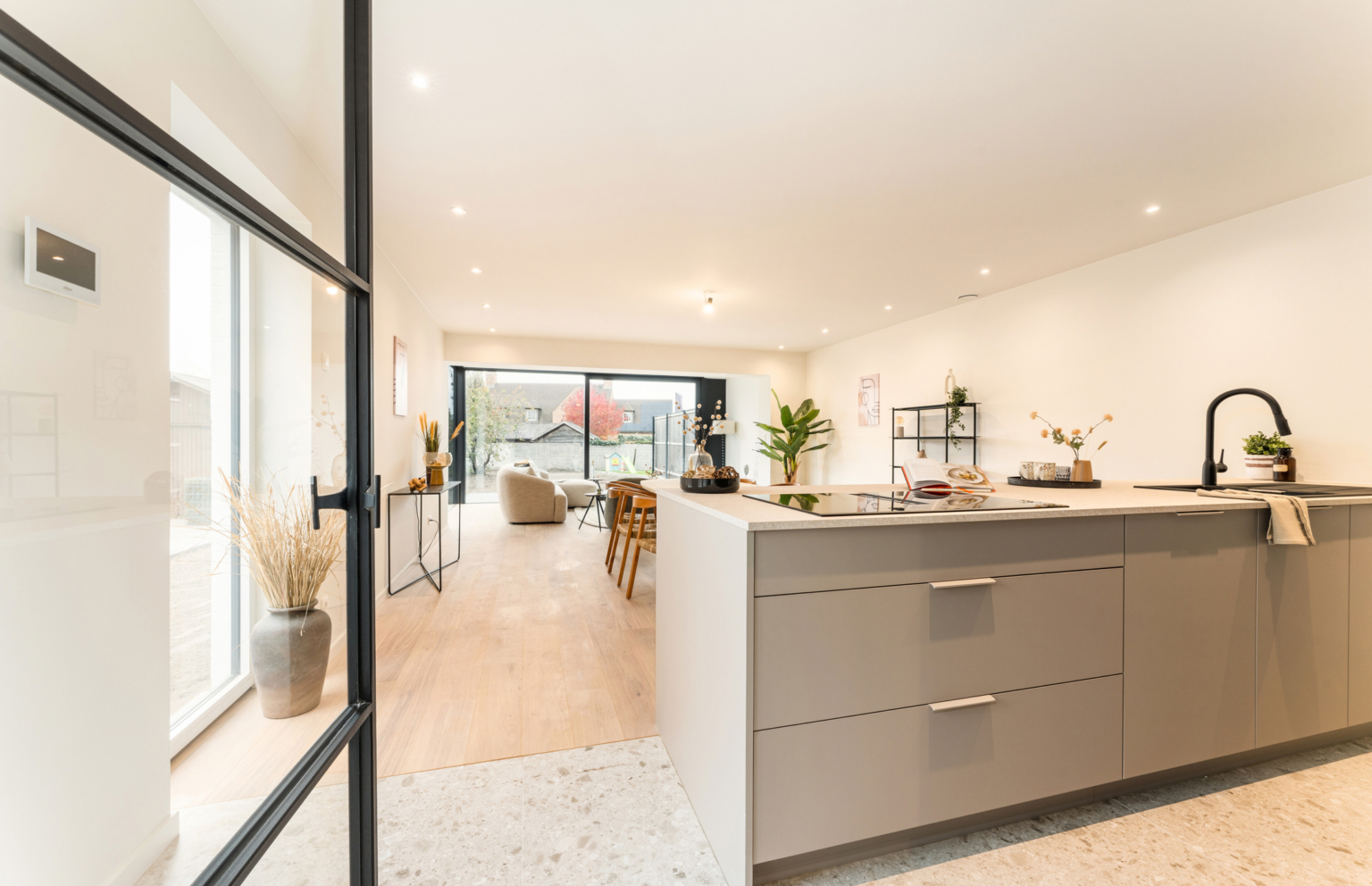 23068e3884af42d39e69148683155f67