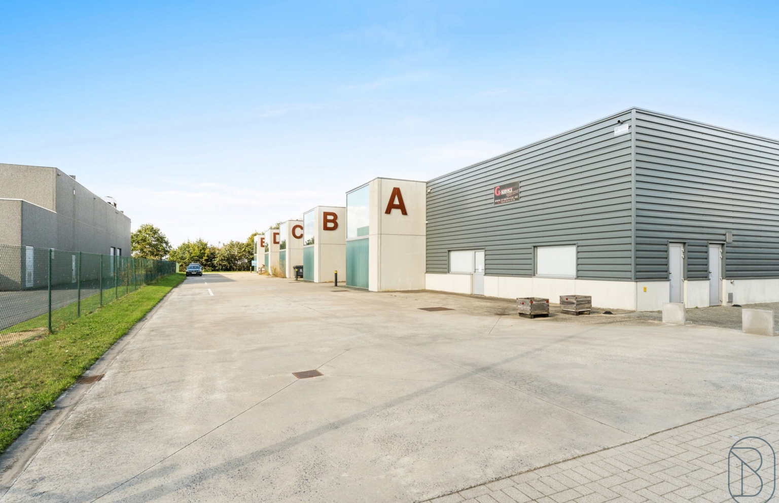 248a284fab40427f9469babdbc0cd30f