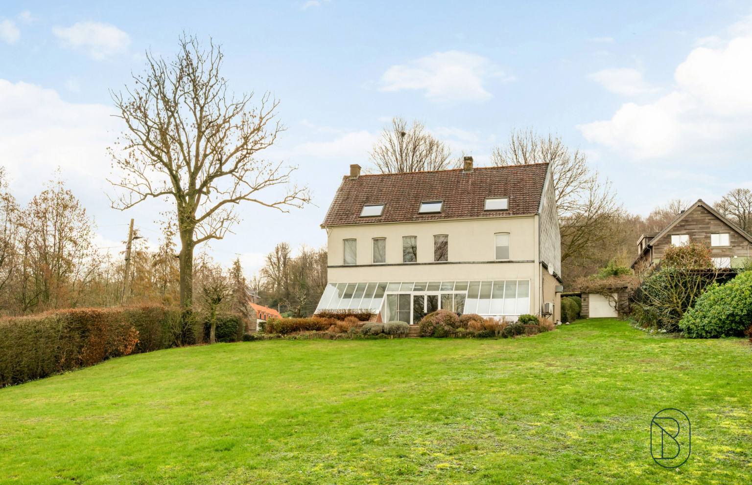 75b4d1a773ed46f5b6b4556c22403032