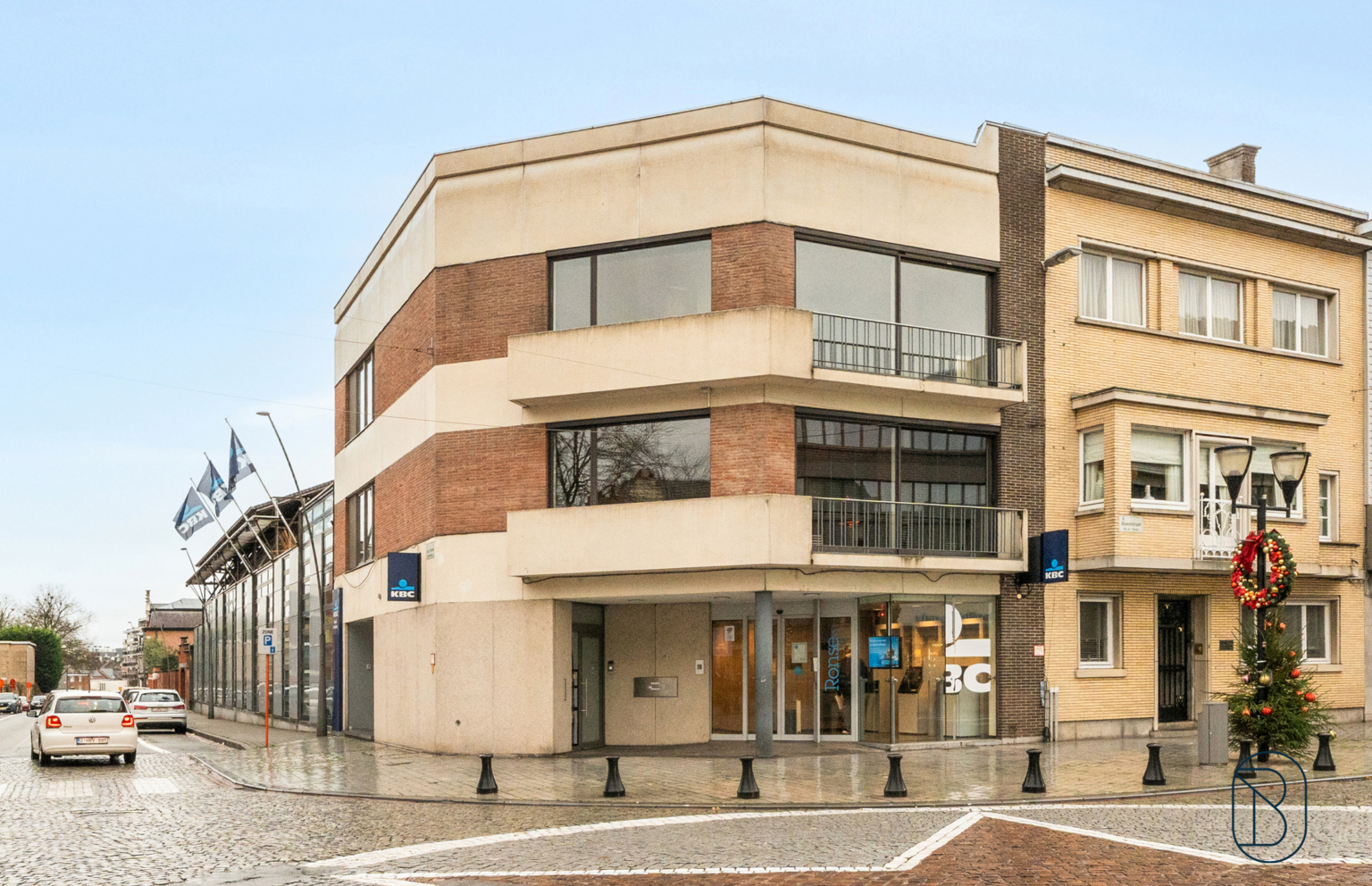 7a2f5bae855b4e998d4f80d5c85ecffd