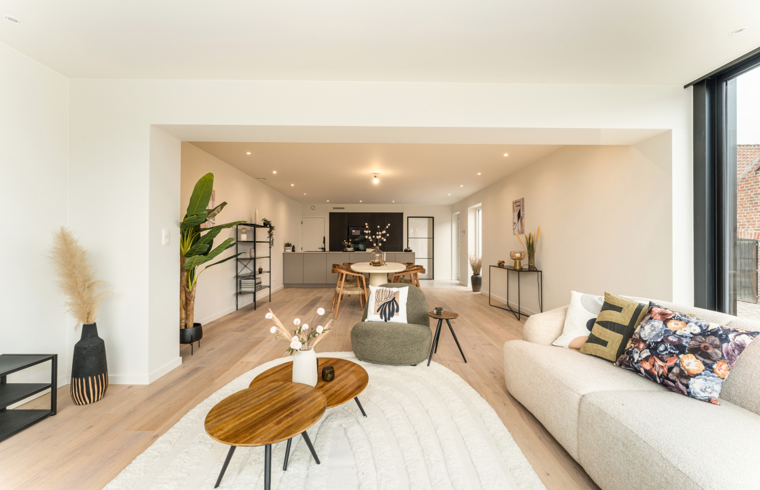 8047ad8b7e8a42bd9f9f50075966fbfb