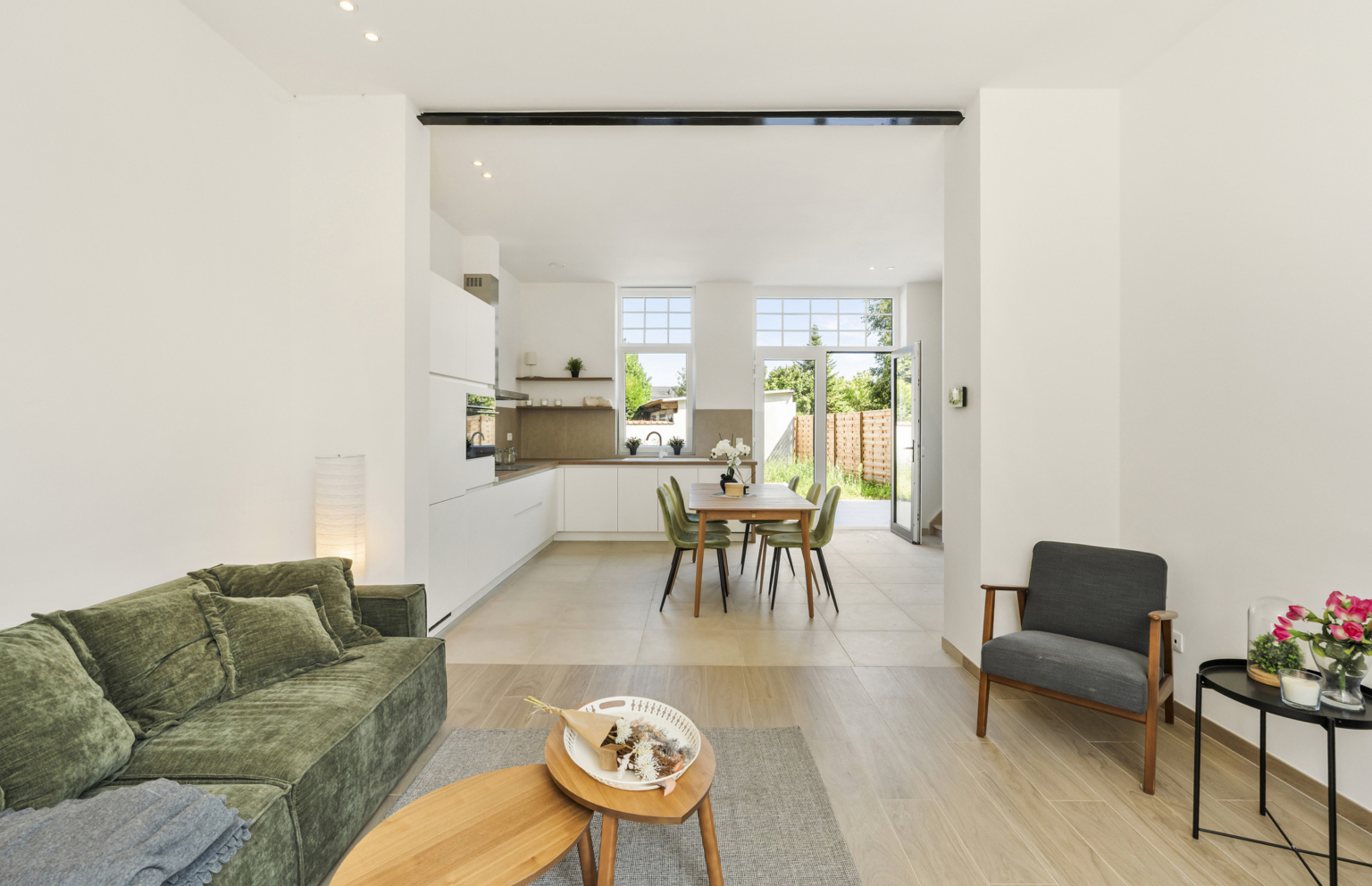 886e7d9a67d94bca96b874dbe4d32551