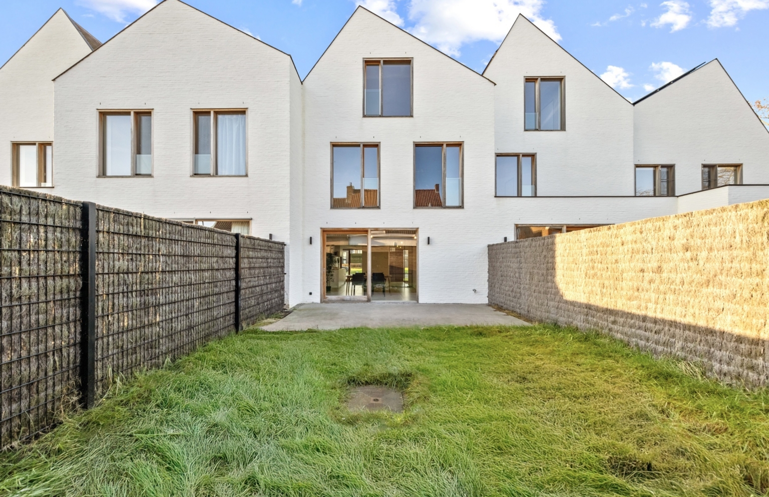 B74cc0e948534055b3a95e9c2cd9d98f