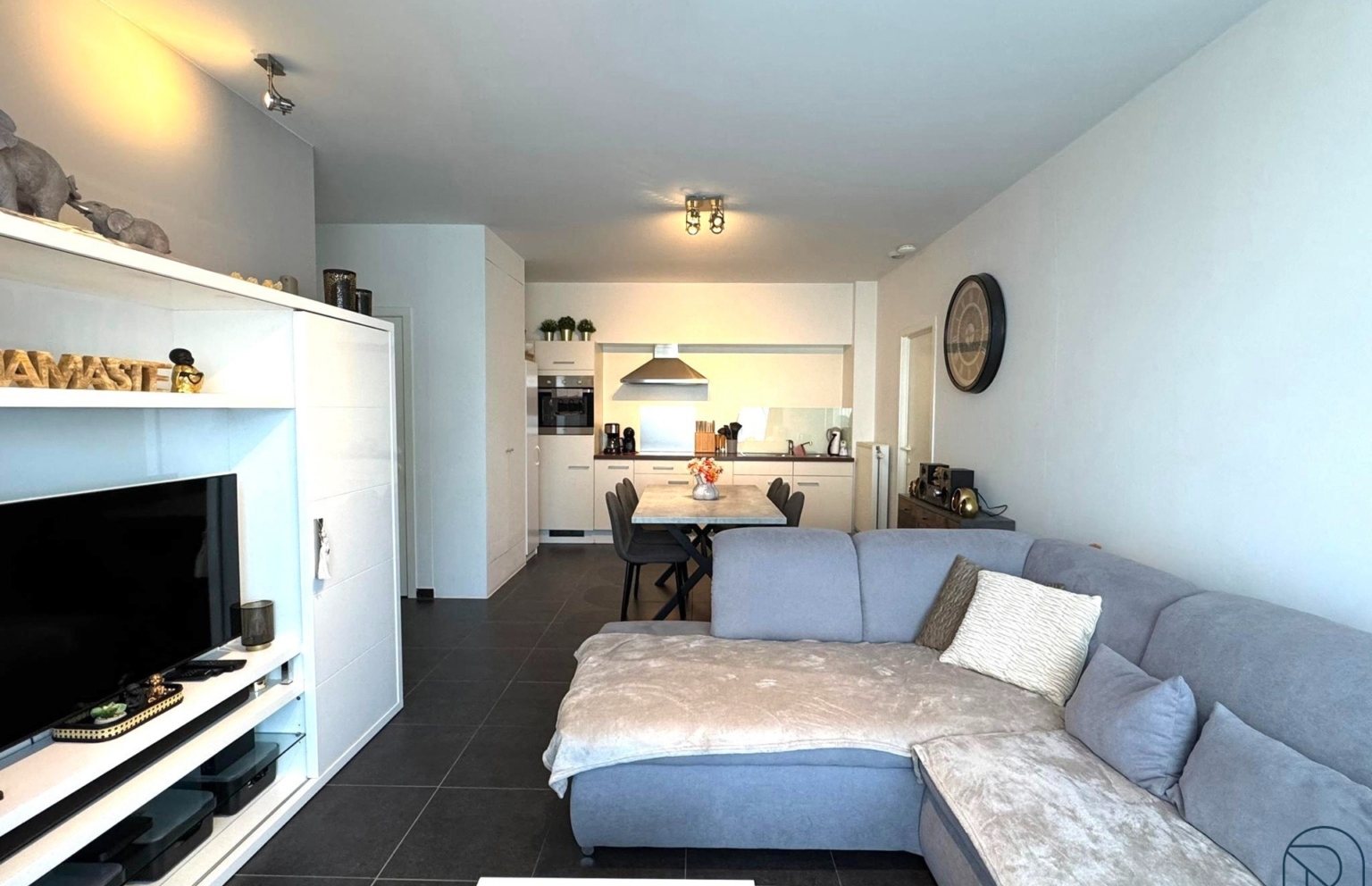 Cb5273bde1c14067b2ff17562a6b78fb