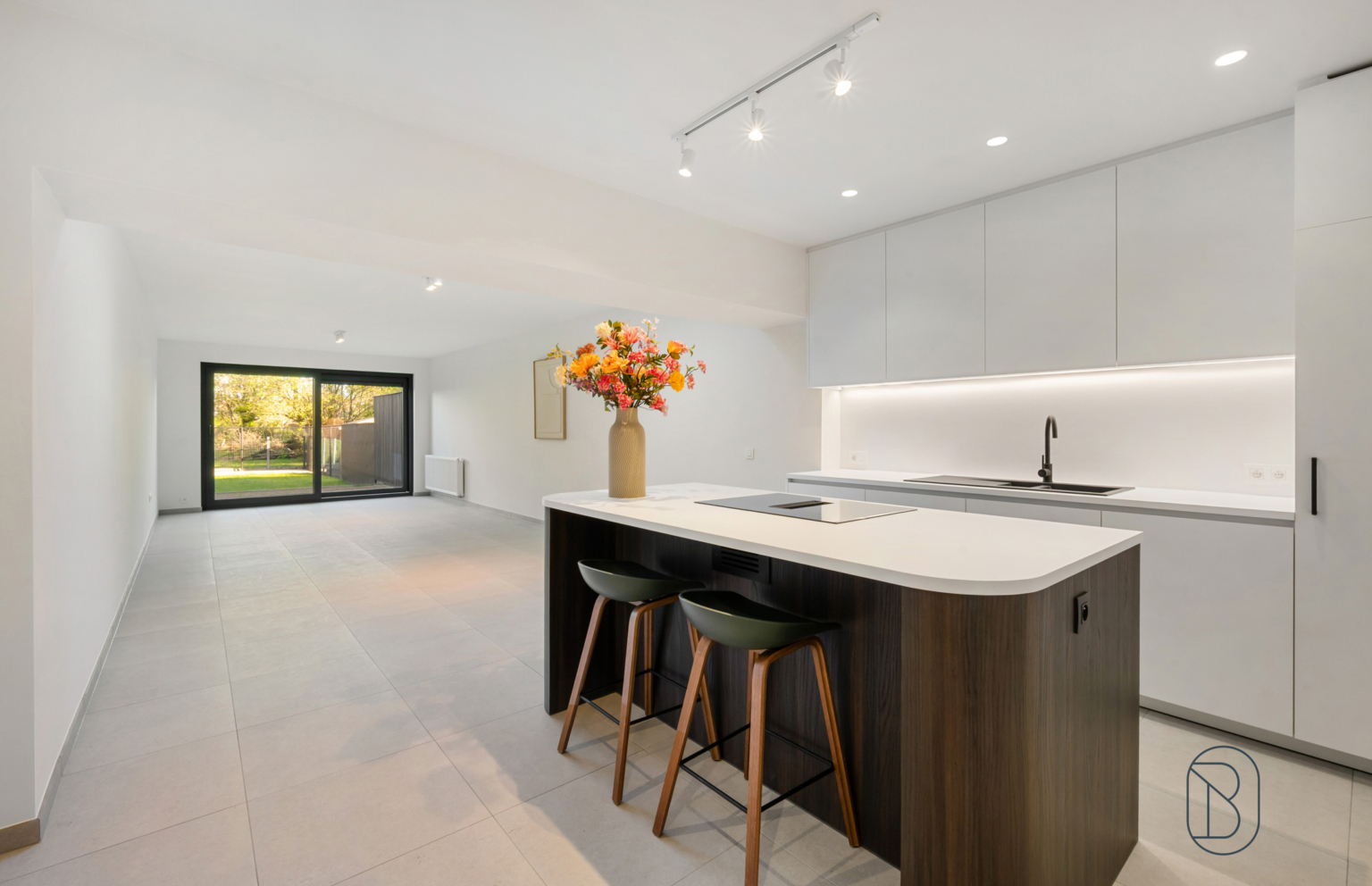 Cba20a1c01864231bc4d5be2881d2c27