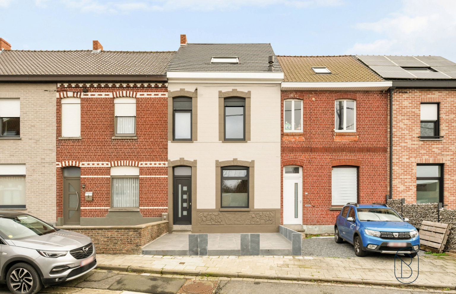 E6c77ad90a954c2589e4f8c4dbdc3719