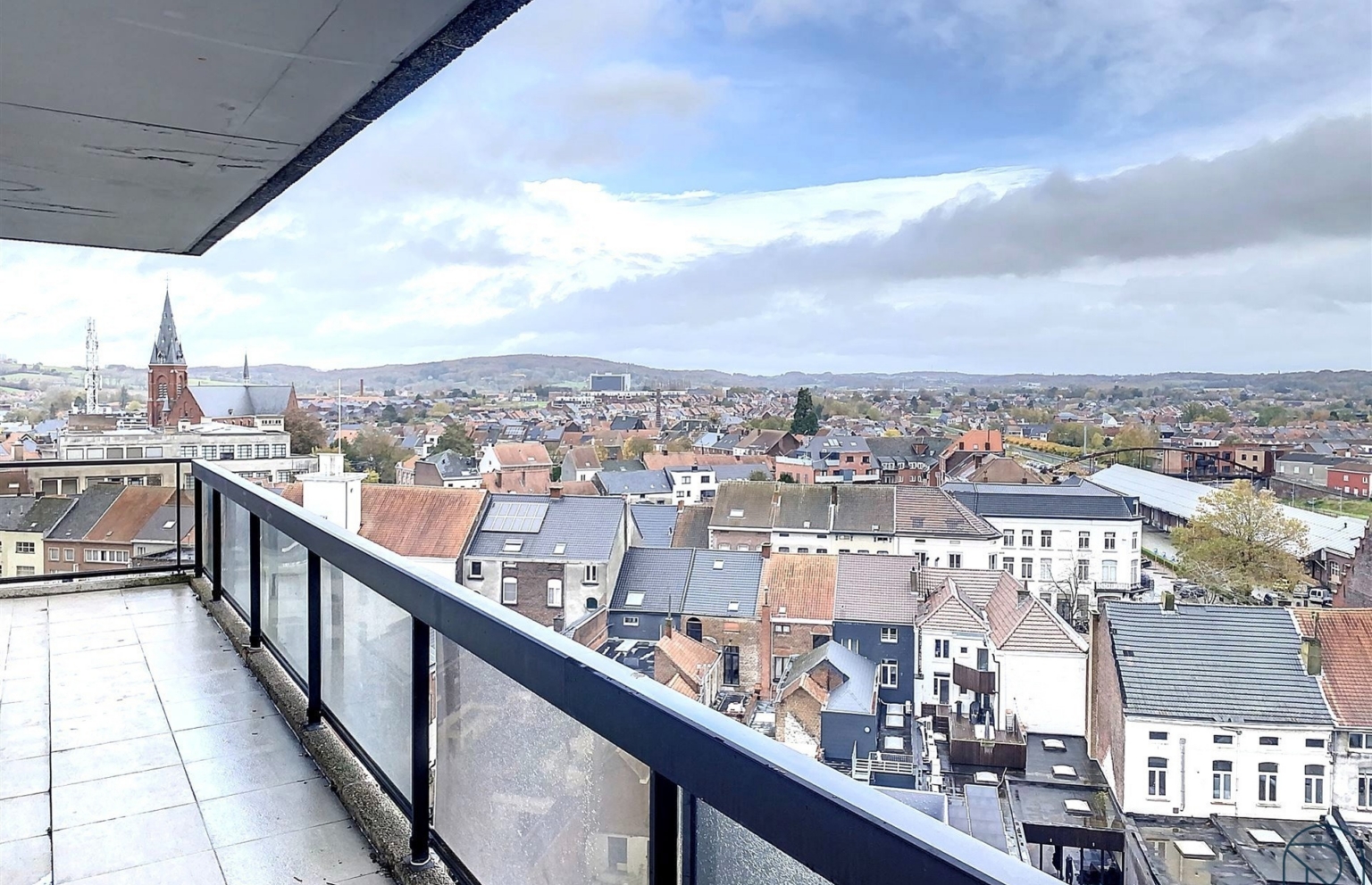 F04f5676bc96411fb89b2e97a65373ba