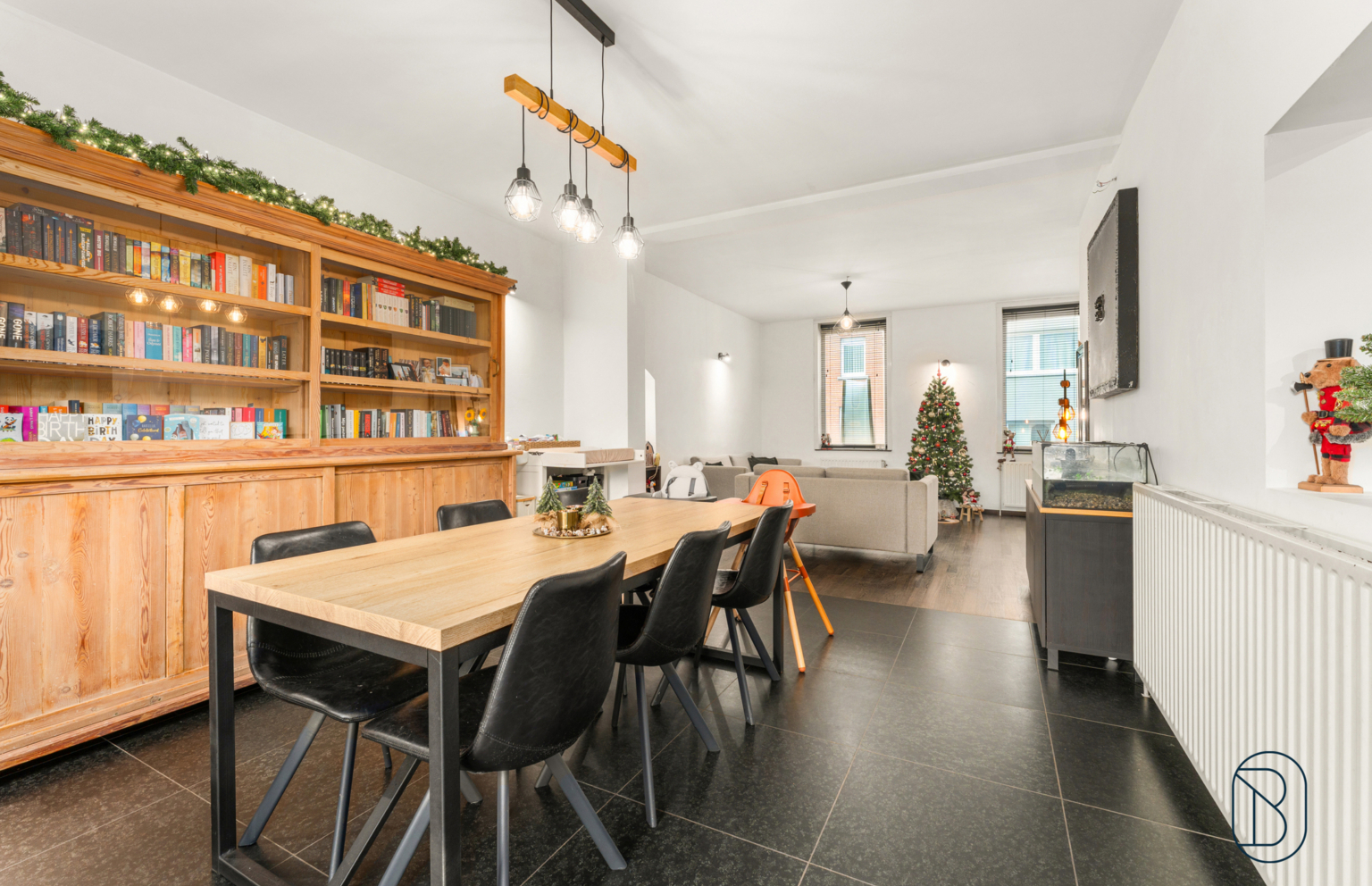 Ff4622afc4664d6a8b4001e935f2e495