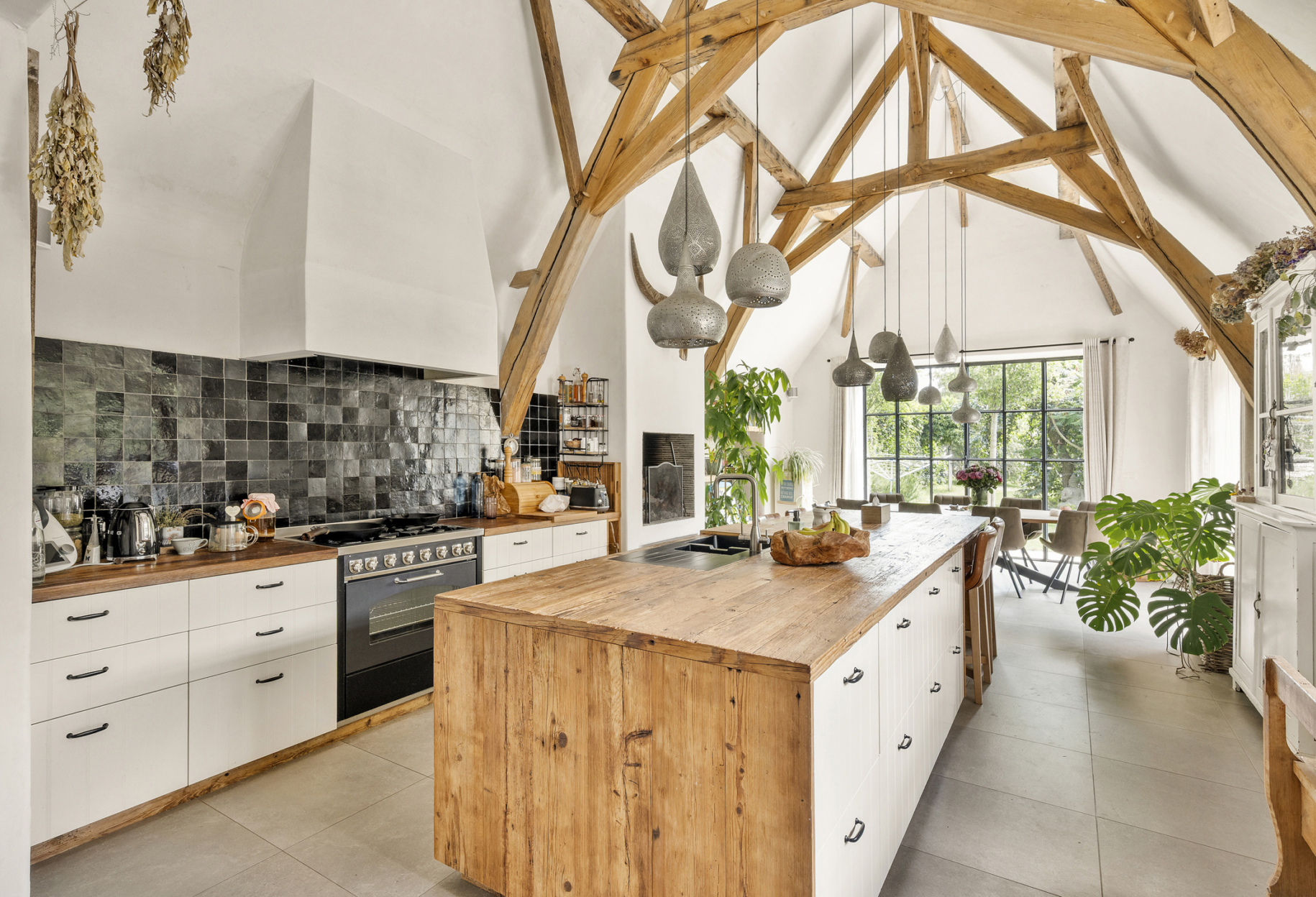 17d4b83604a24108ad68971d52261d85