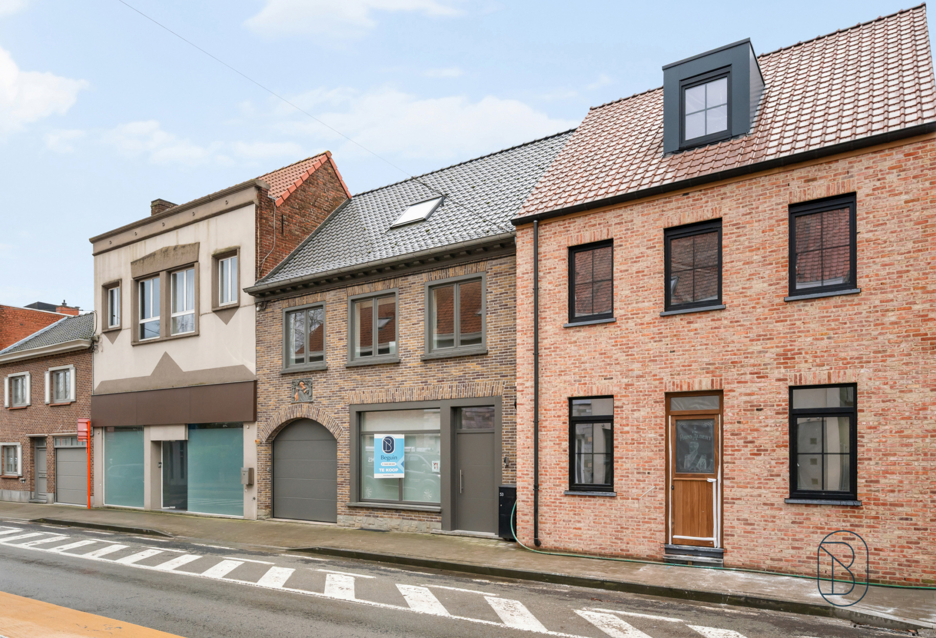 8dc73b8b26144968b701dbe7eb433167