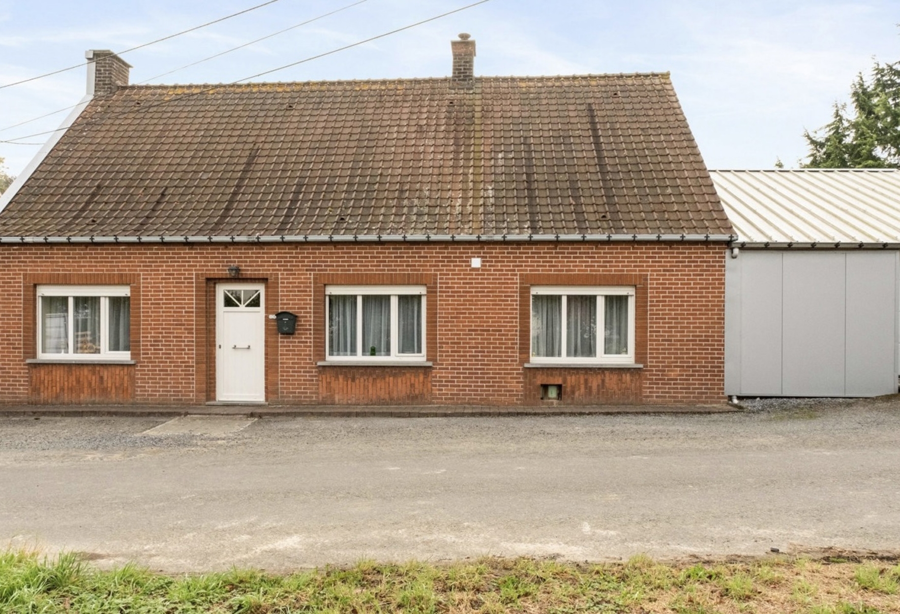 B2b81c244104404f9e469b39401822cd