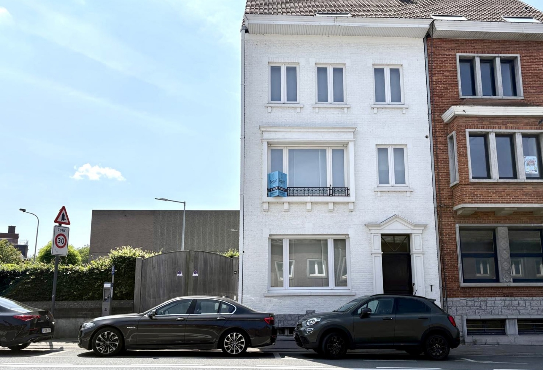 Dbfe700151dd4ef1b8762126f23e3e92