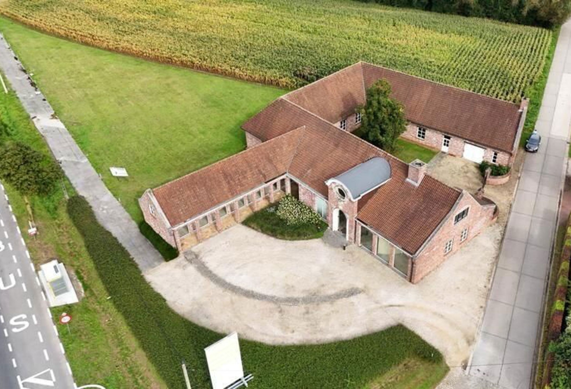 Eb4583cdb6824da6983f46f21c288ea7