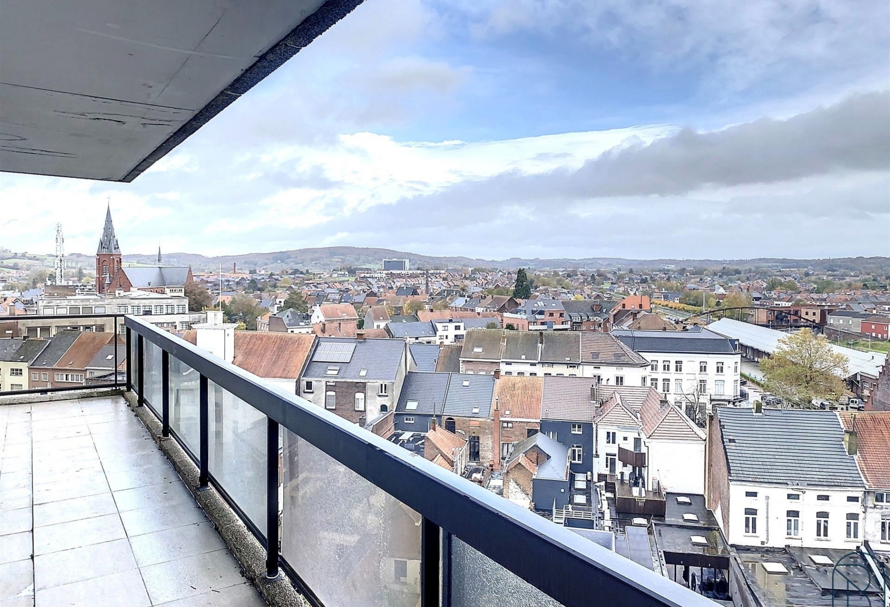 F04f5676bc96411fb89b2e97a65373ba