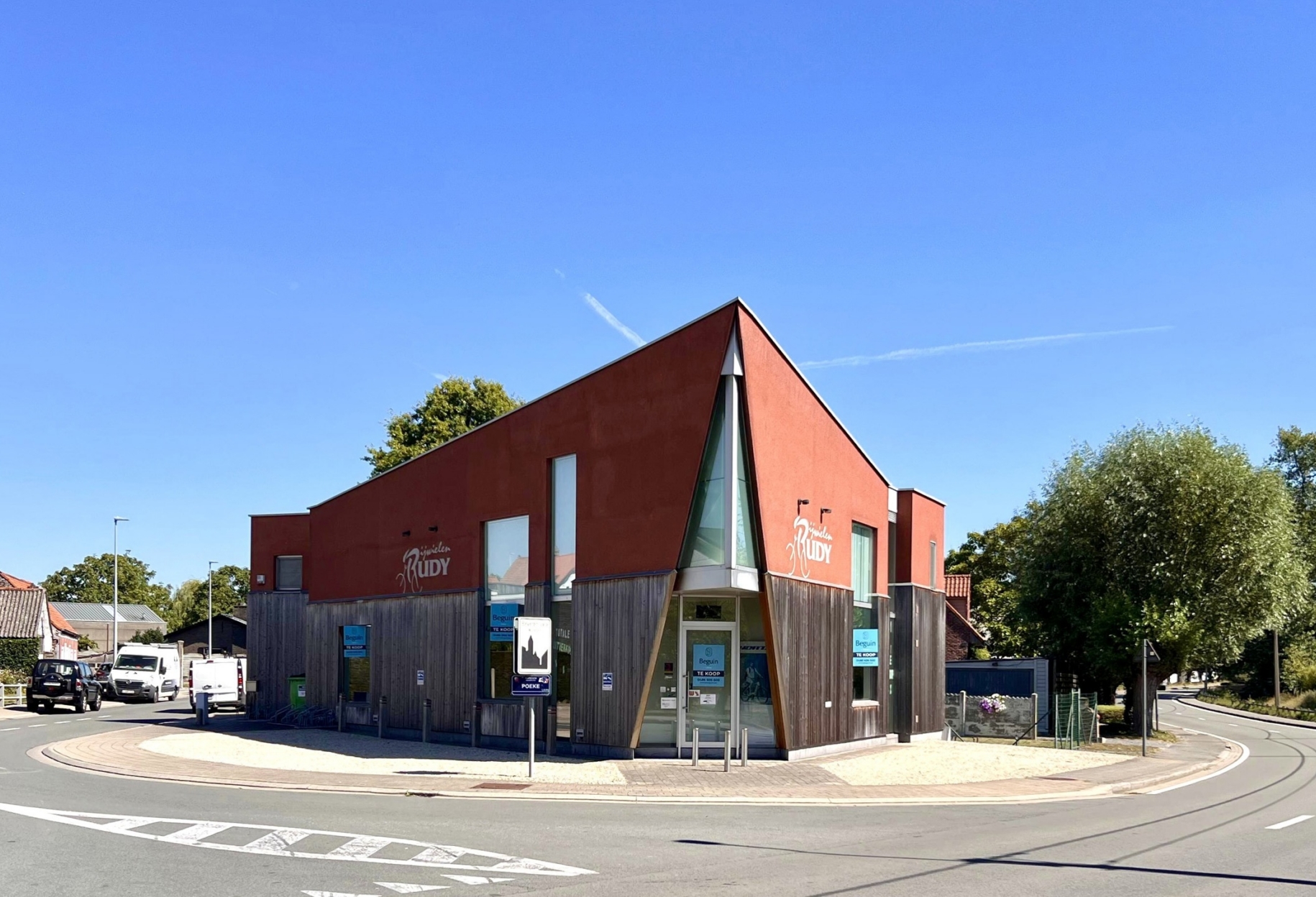 F7336155b0374692a5195919f2071389