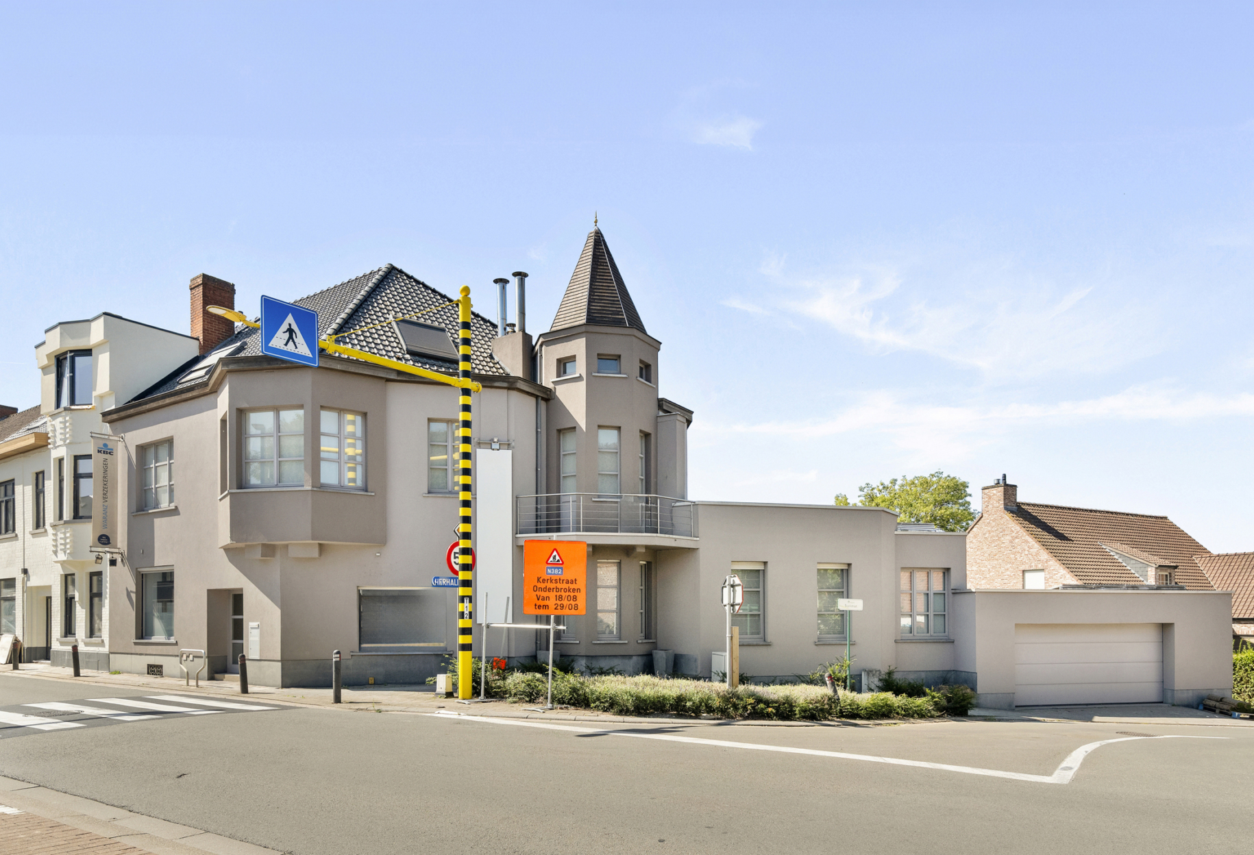 F97fe54bfcb04cee9e11cb87543ea567