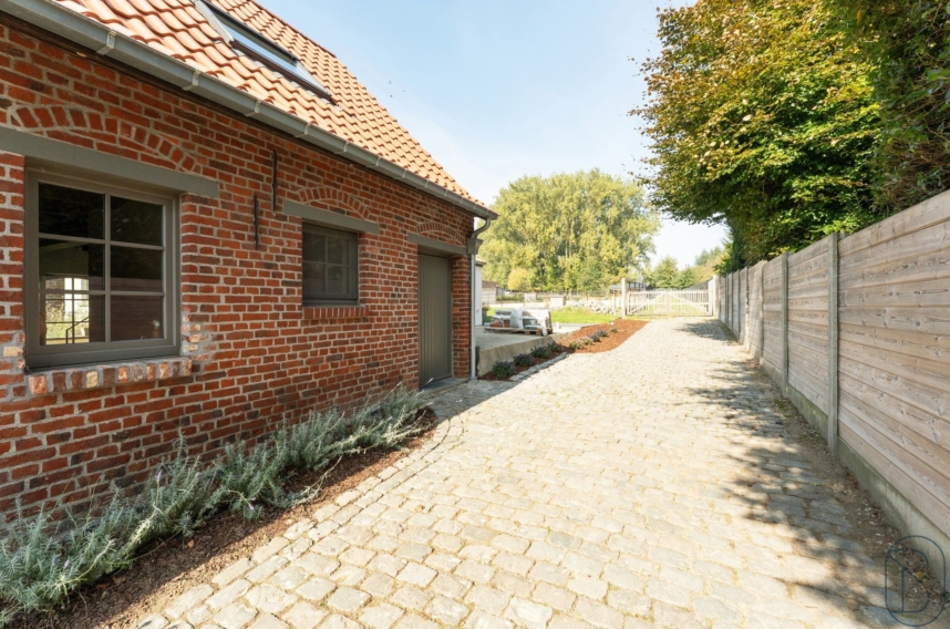 176e5d38102544d9b338206a2913136a