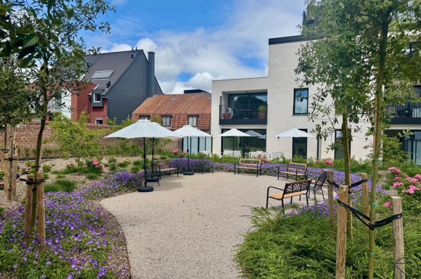 22d420751c364a59bb02936b95038177