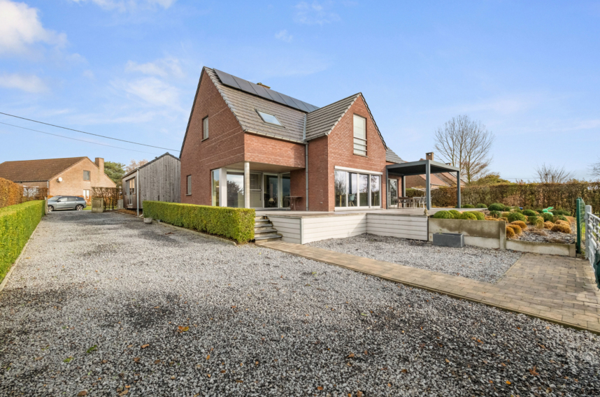 239ae264177d4fbf849909e8c9dfbb10