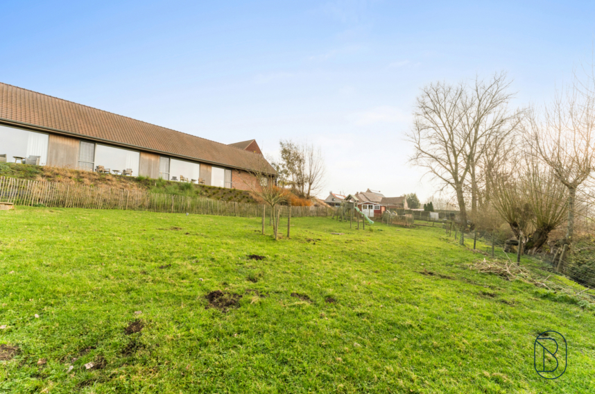 2729fb10b7e54984a47b336a45892f42