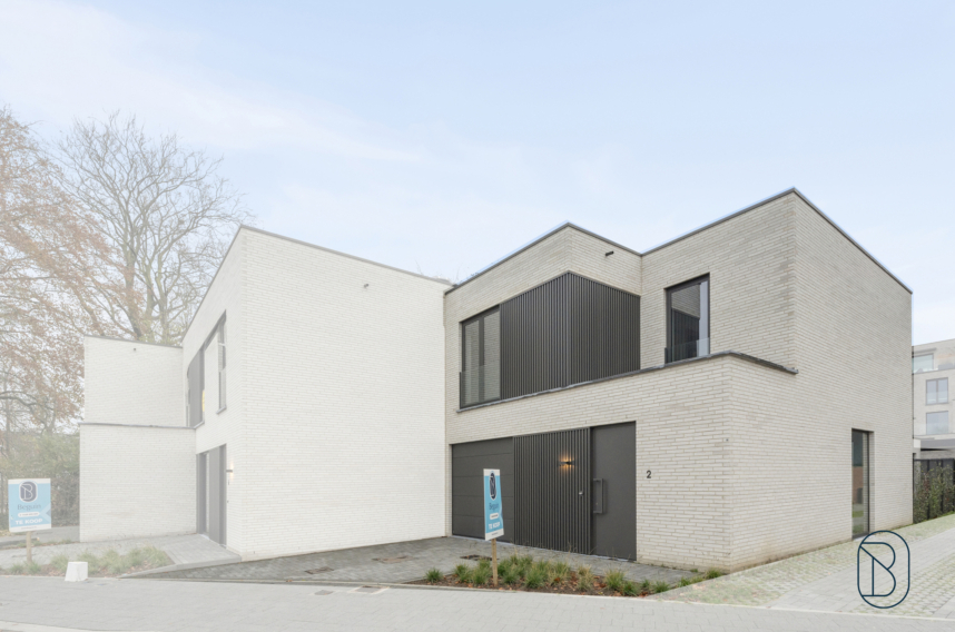 295630313c2b4082813e0bb25c53792e