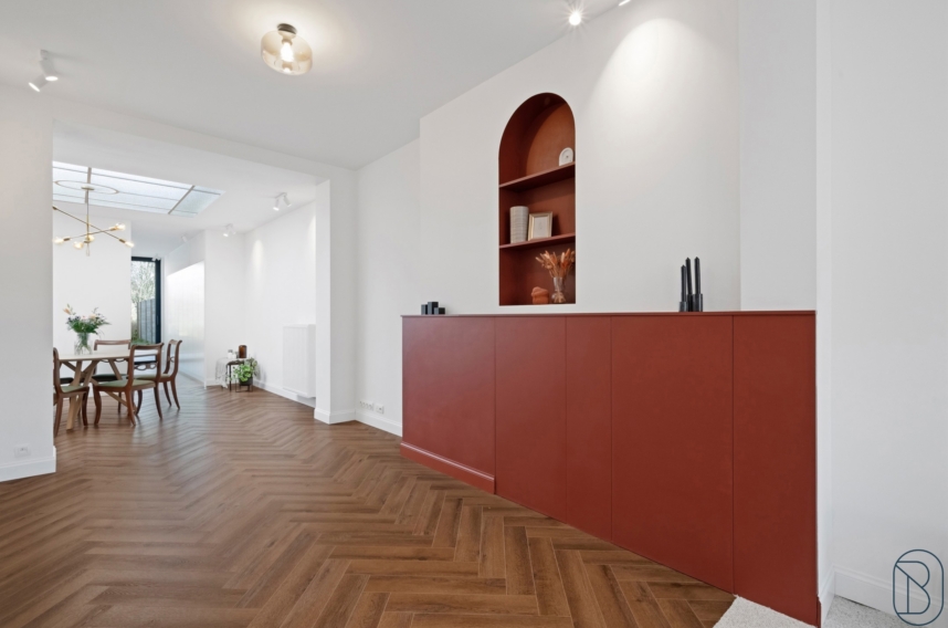 2d8718d2409b4efdac59f117a8de8434