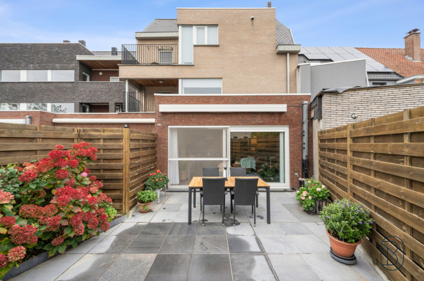 34fdcb3405374568a3fd480b58ff2acc