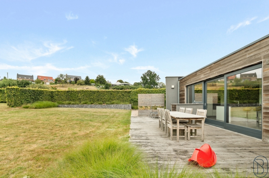 386dae04b10546f7bdce323fbc9d8929