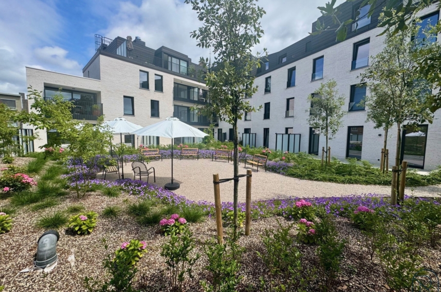 4293cdd4063f4674b18d077d706e4595