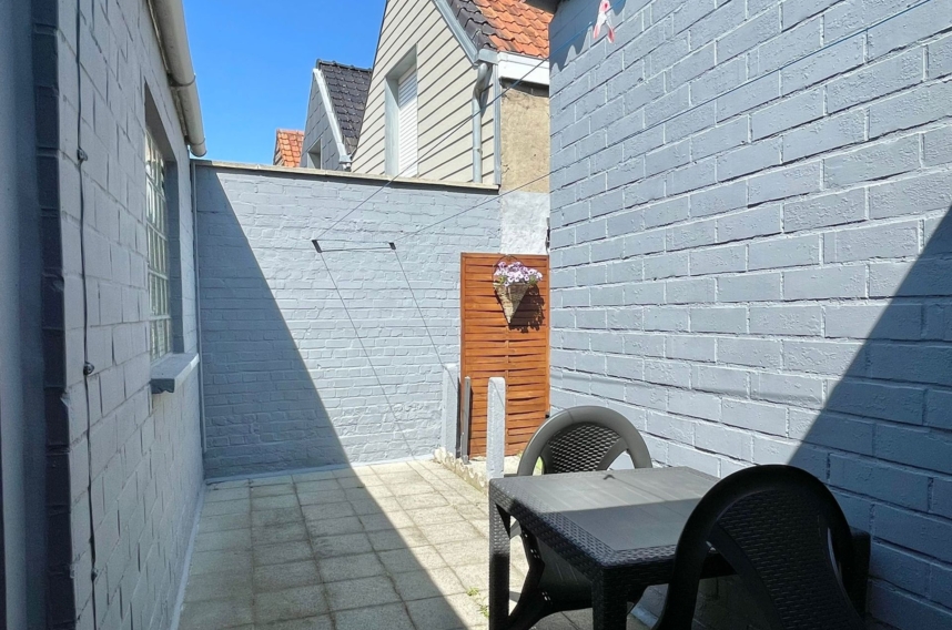 42d631f5b3b54daeb9d38242bb62dcad