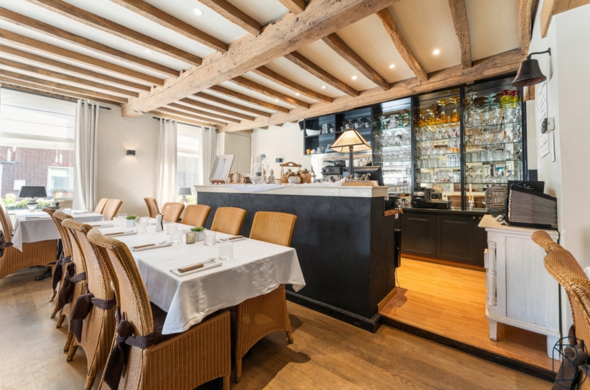 43d8d04942c646be9e1e0dd5a9cd980c