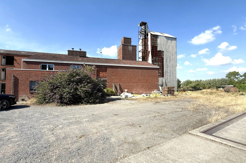 494d227382134109a6146616c17e2c44