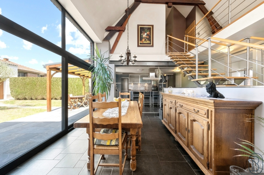 49e8b728e5504d59828a462c67bd3aed