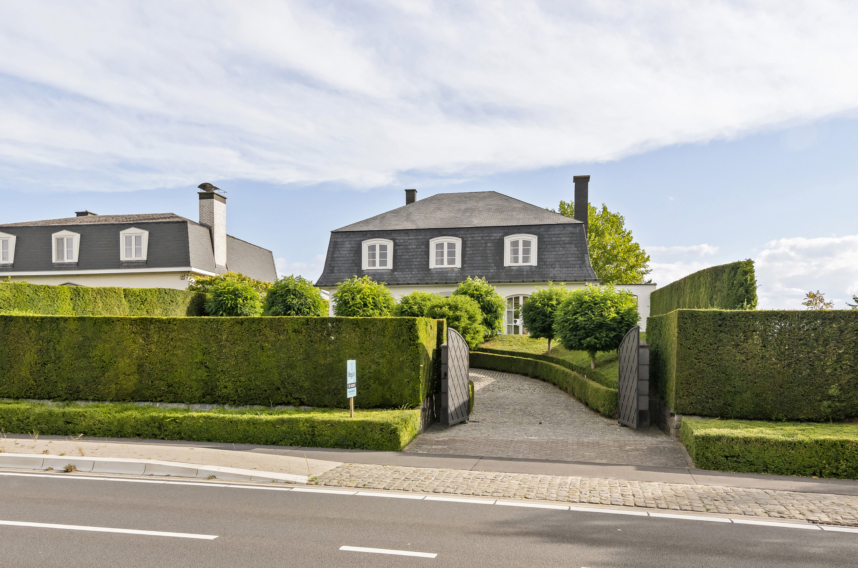 5231f7fbc7c04e029189daf5698e9852