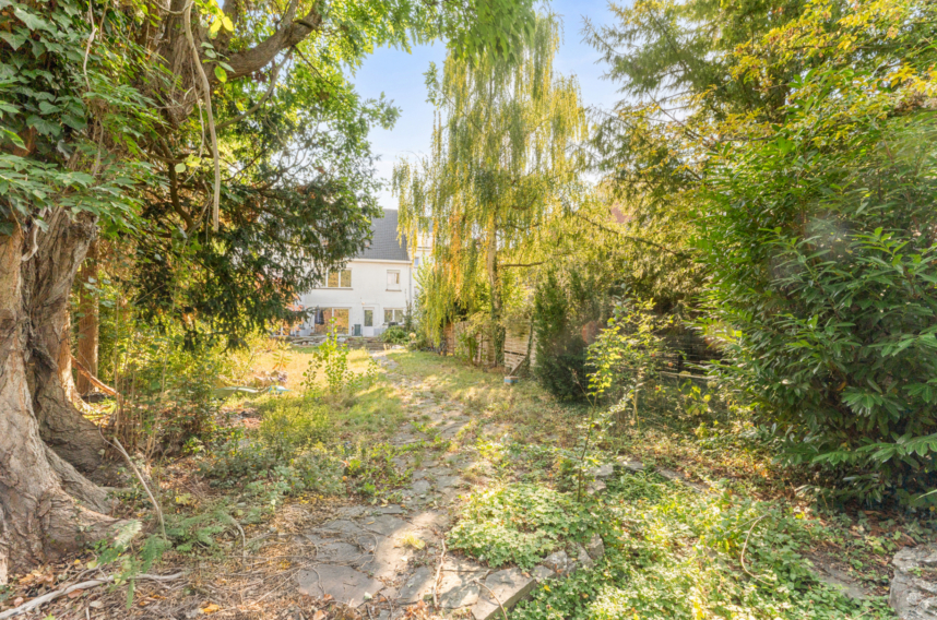 54109a5e36d9436ca17a8f2e82cfa79d