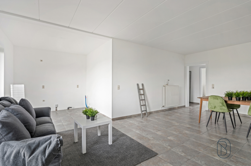 5ff8c86771284f05adbca2a30ec2ed4c