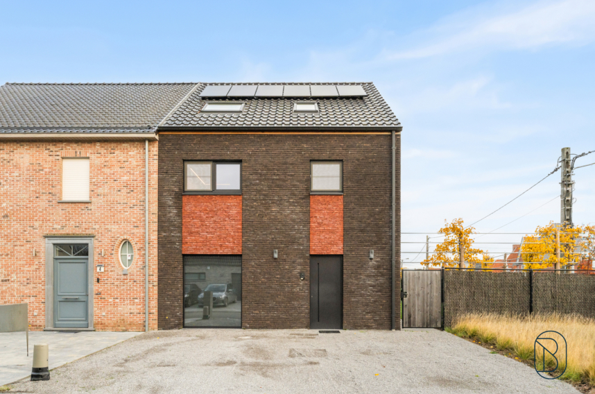 64d6bf771edd4860aef68291bdd6109d