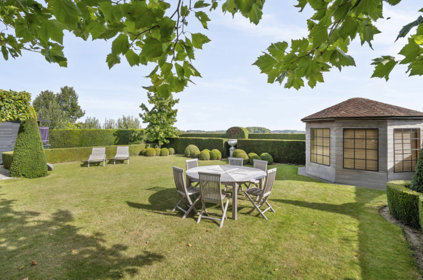 68135e2c429447f8b31996f8c65e64e8