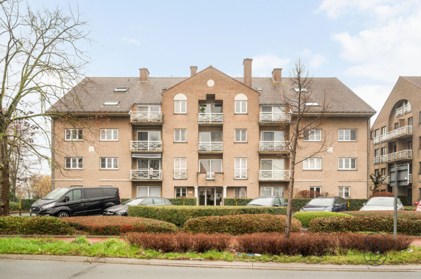 6d09a8058d7b406b9cf2b90cd5ddae33