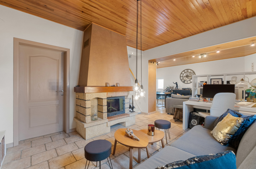 6ebe59daad7f46a2bd0b4516ef190893