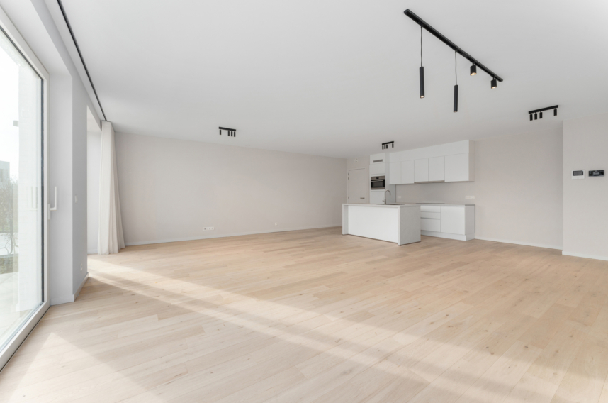 80fff8deb46440cdaca928b0fce79302