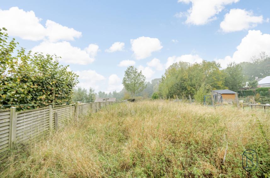 B0b4d00d6f1b42c09ace8f2d56be7044