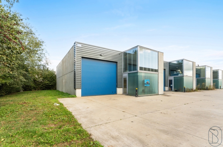 B0b54e443bdf42678a8e4e2e00bc7cdd