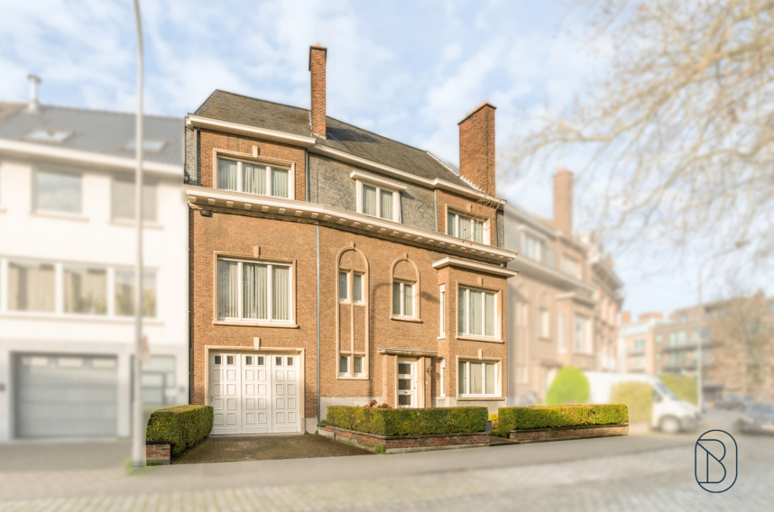 Bfa1dc6389314c4aa50dcddfd81ae2c6