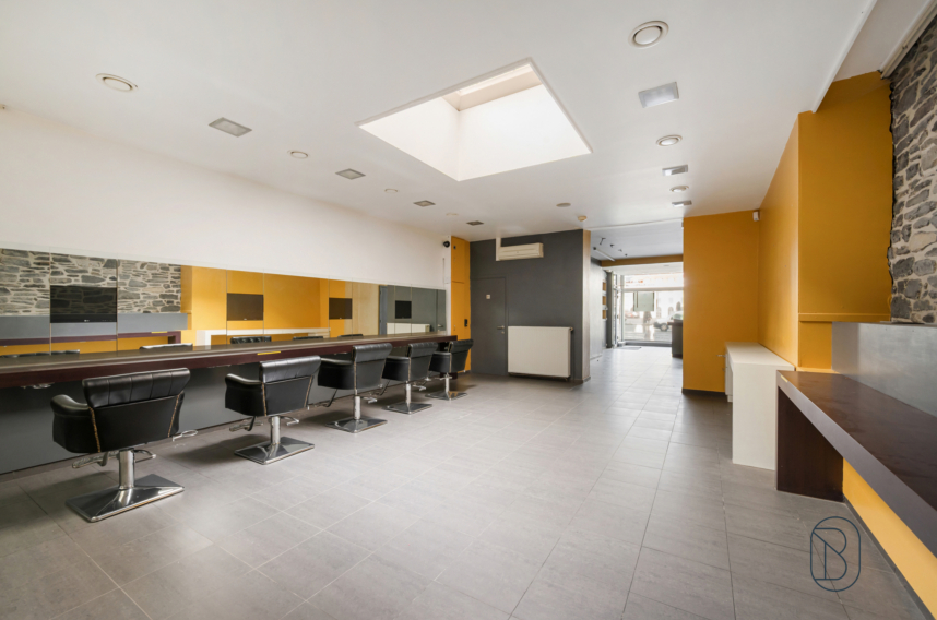 Ce941c9cf079443f9c4d2d091d89730b