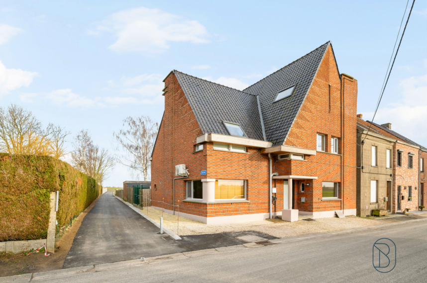 Fc2f1e1d7b1046039edceecbaec0445f