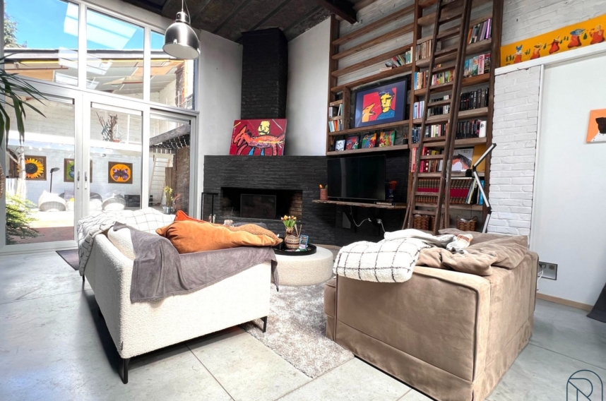 Fdf198a00b7c4ffc8399b6c31ec6e048