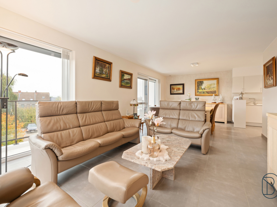 007abd01beda4b15a5a9cb3d35fd748d