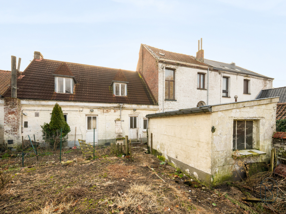 02411dc518794f5fa85e249cb1c0b3ac